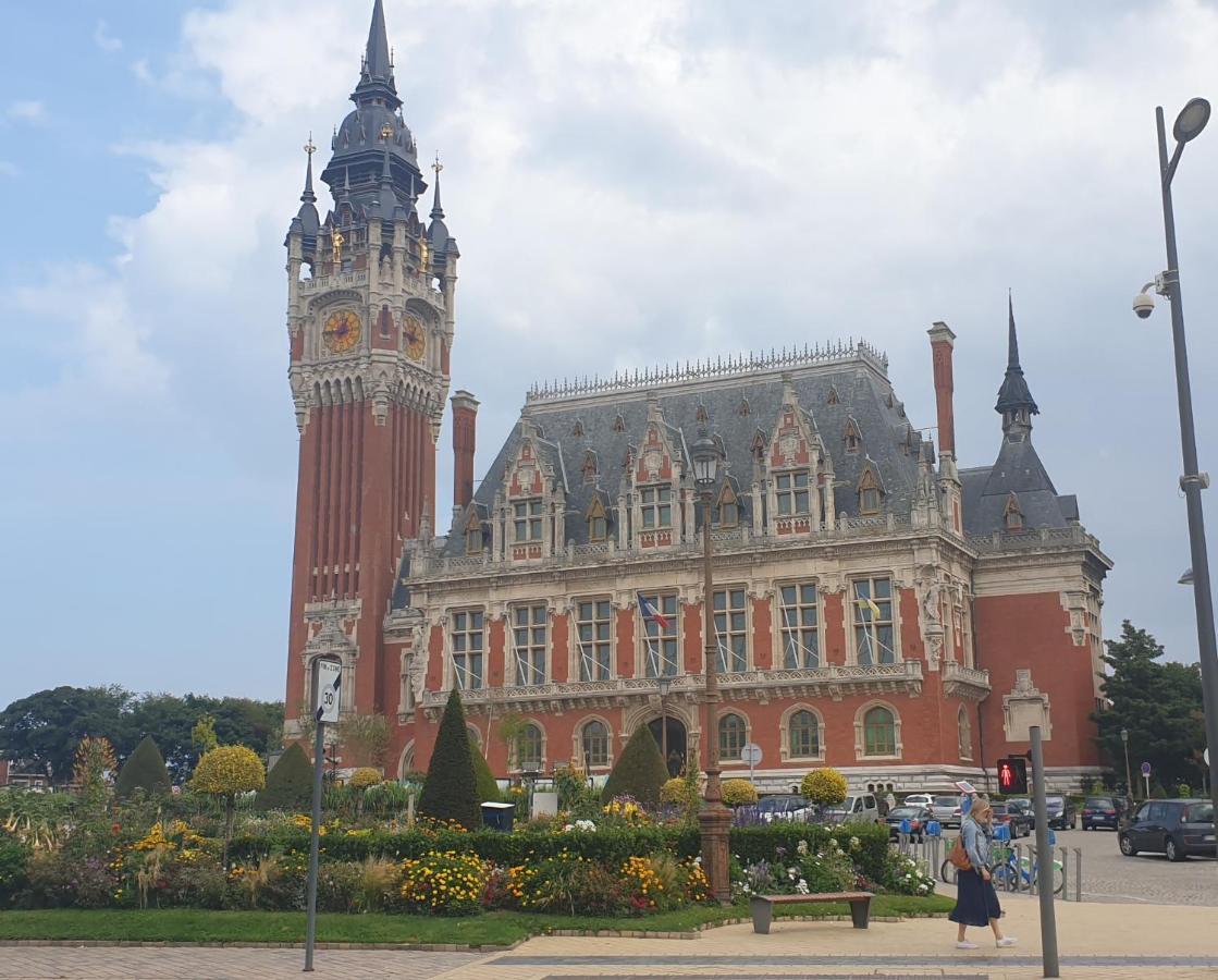 Maison A Deux Pas De L'Hotel De Ville Calais Exteriér fotografie